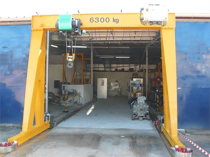 Light 1ton 3ton Mobile Gantry Lift